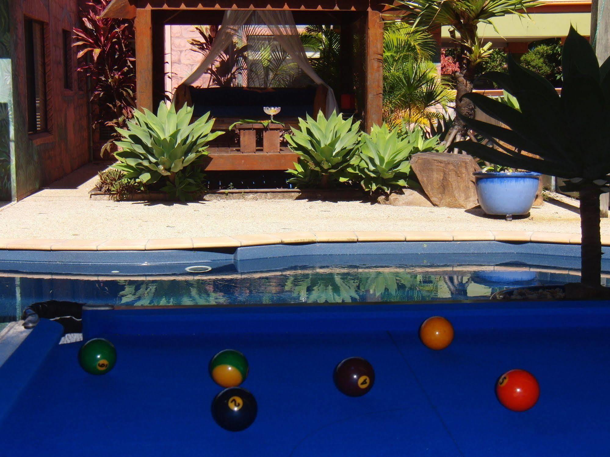 Noosa Edge Nudist Retreat Bed & Breakfast Doonan Exterior photo